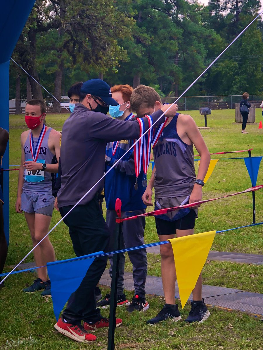 TMHSCATXC's tweet photo. Shout out to sophomore Thomas Persons for finishing 3rd at the JV District Meet Today!! Congrats!! Great job to all our JV boys!! #GoCatsGo 🥉🙌🏼💙 https://t.co/UzOjc5LWpX