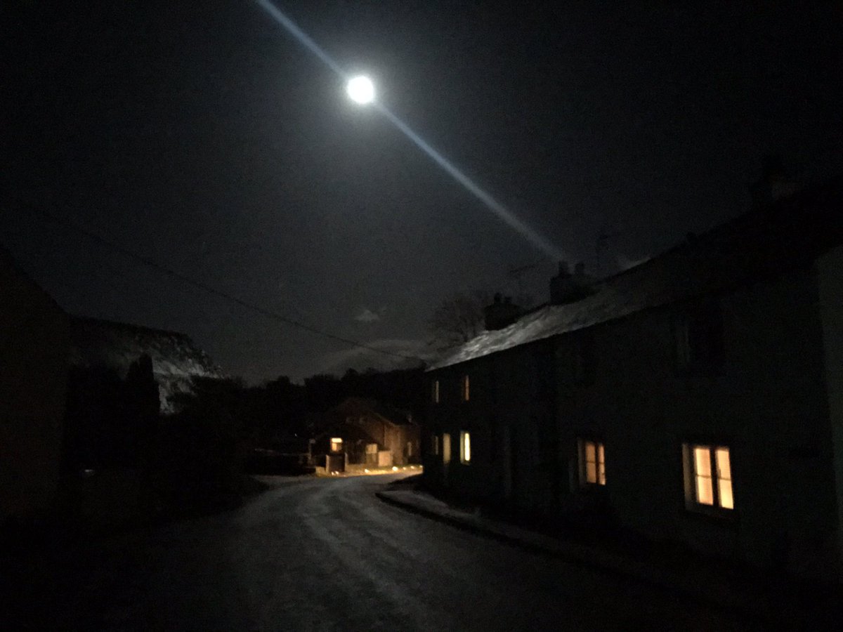 Keith___Jones's tweet photo. ...Dacre #Cumbria this evening... https://t.co/FpUFTDTSa1