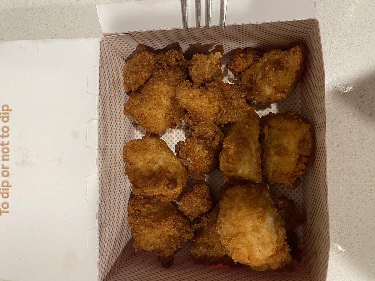 DQ___'s tweet photo. @ChickfilA  this 12pcs was more of an 8pcs + fryer scraps. https://t.co/J9ZCR2M84t