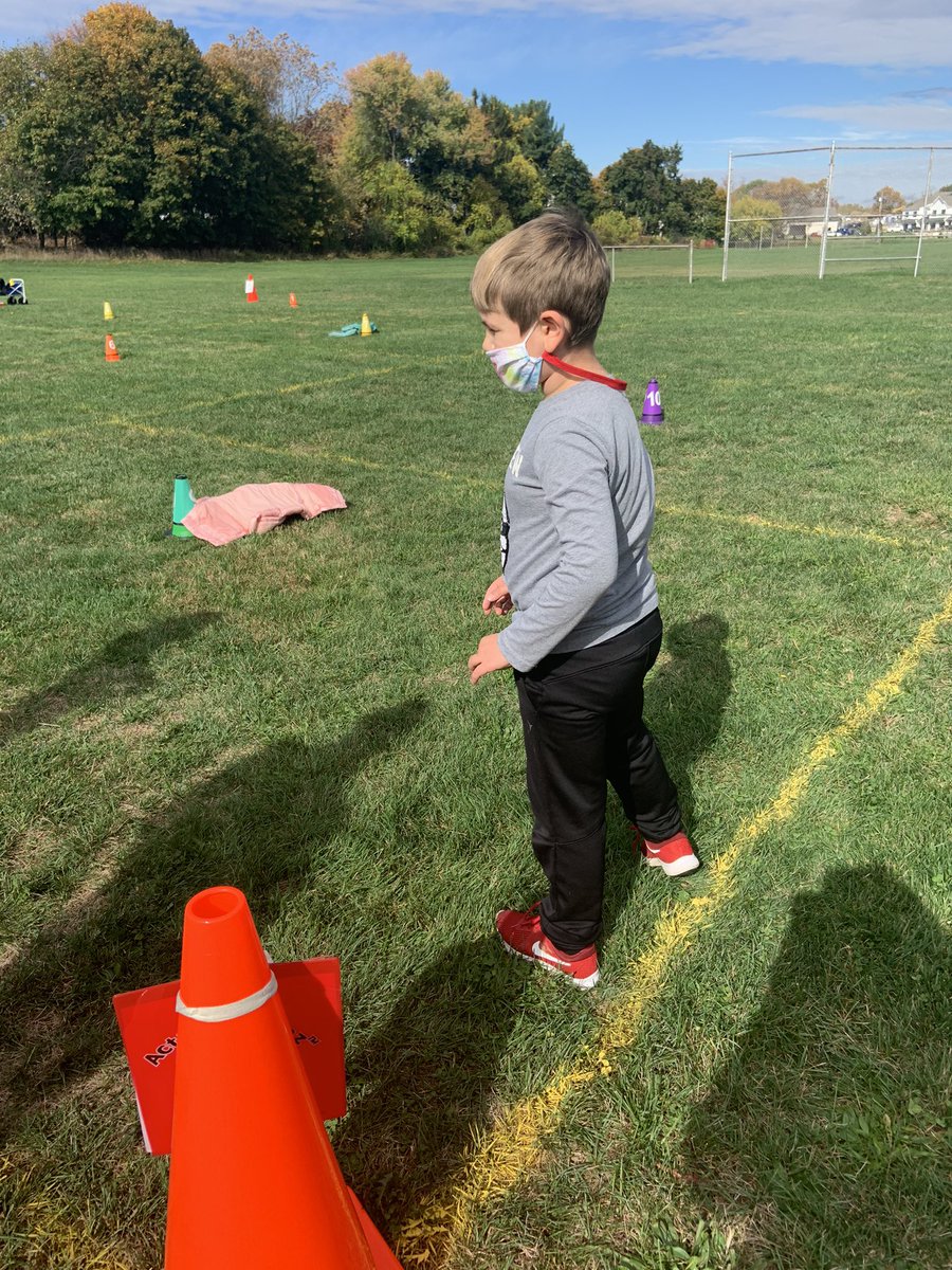 MrsWheelerOPS's tweet photo. Happiness is in-person PE! Thank you Mr. C for all you did to make this happen for our kids! @CiancioSteve #opslearns https://t.co/QgDF4g9ai2