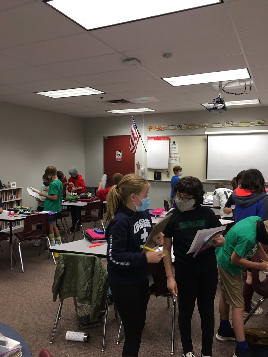 Mrs. Santa Cruz tweet media