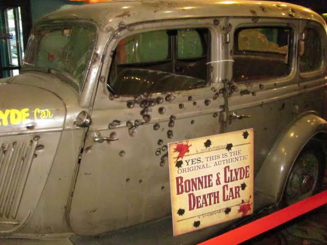 último auto de Bonnie y Clyde.