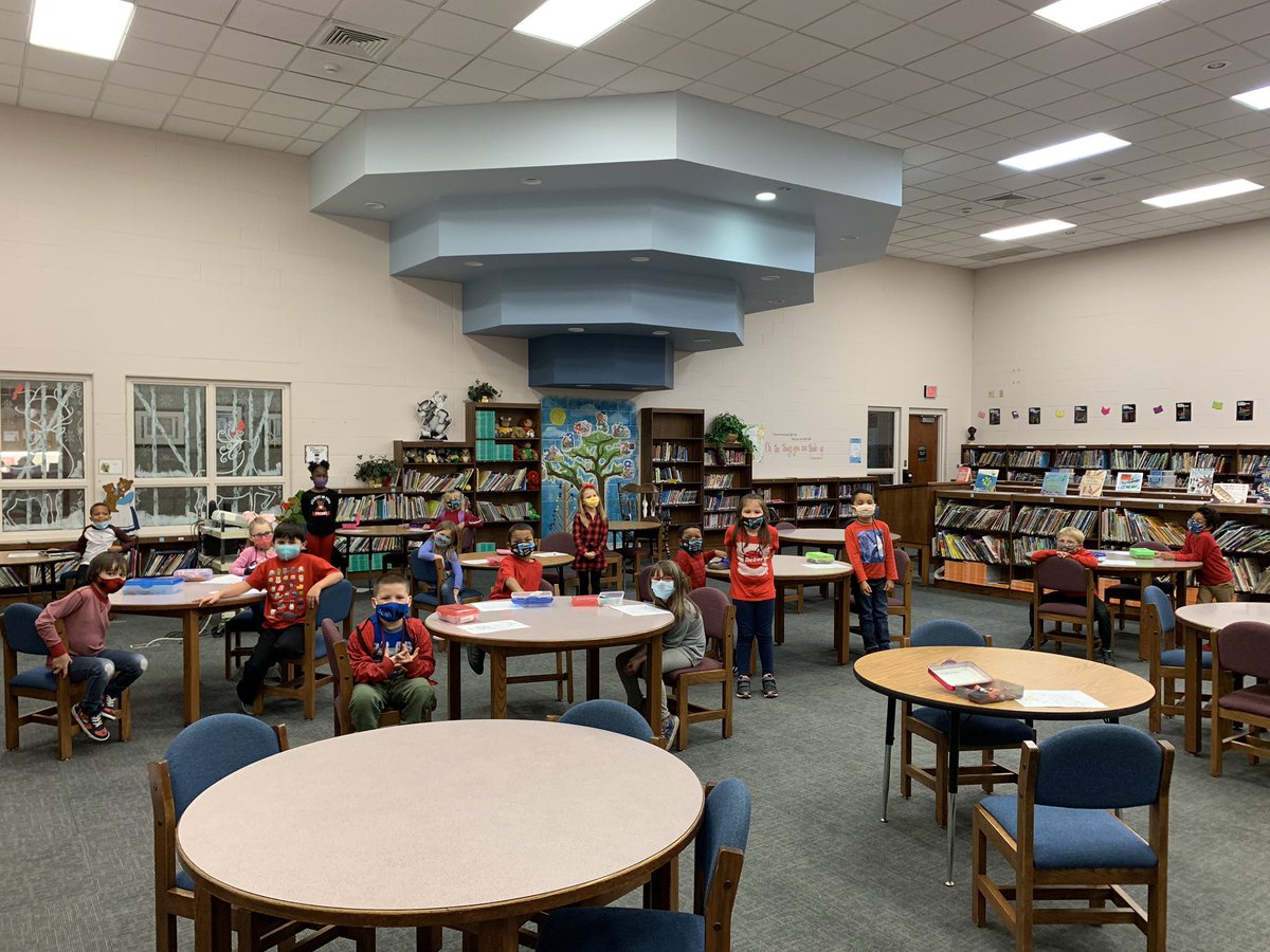 Congratulations and super job to Miss Forbes’ 1st grade class!  They had the most students in red today, the first day of Red Ribbon Week as they chose to SAY NO TO DRUGS AND BULLYING! #RedRibbonWeek2020