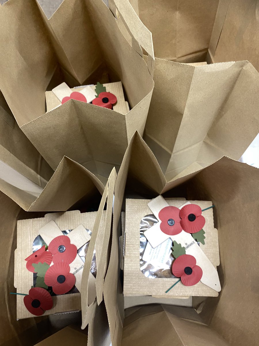 no22typawb's tweet photo. #homeless #vulnerable #elderly #isolating meals gone out again today.... with tomorrow’s stews - #No22 have put out over 6000 meals for free in #COVID19 helping others - thank you to all who help us distribute these #HeroesAct #RemembranceSunday https://t.co/EoGJjKzctZ