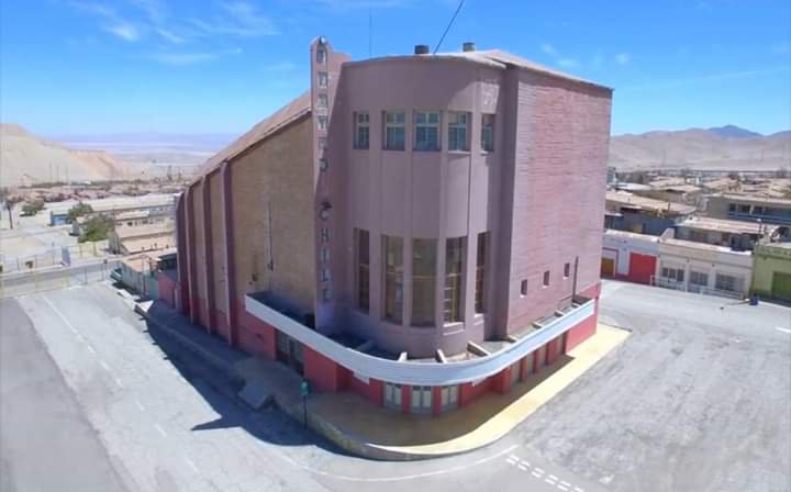 chuqui_lorellan's tweet photo. #Chuquicamata, nuestra tierra, es un infinito tesoro cultural y arquitectónico. Pronto tendremos una sorpresa para preservar su memoria histórica. Atentos! https://t.co/r0aLBTJbvR