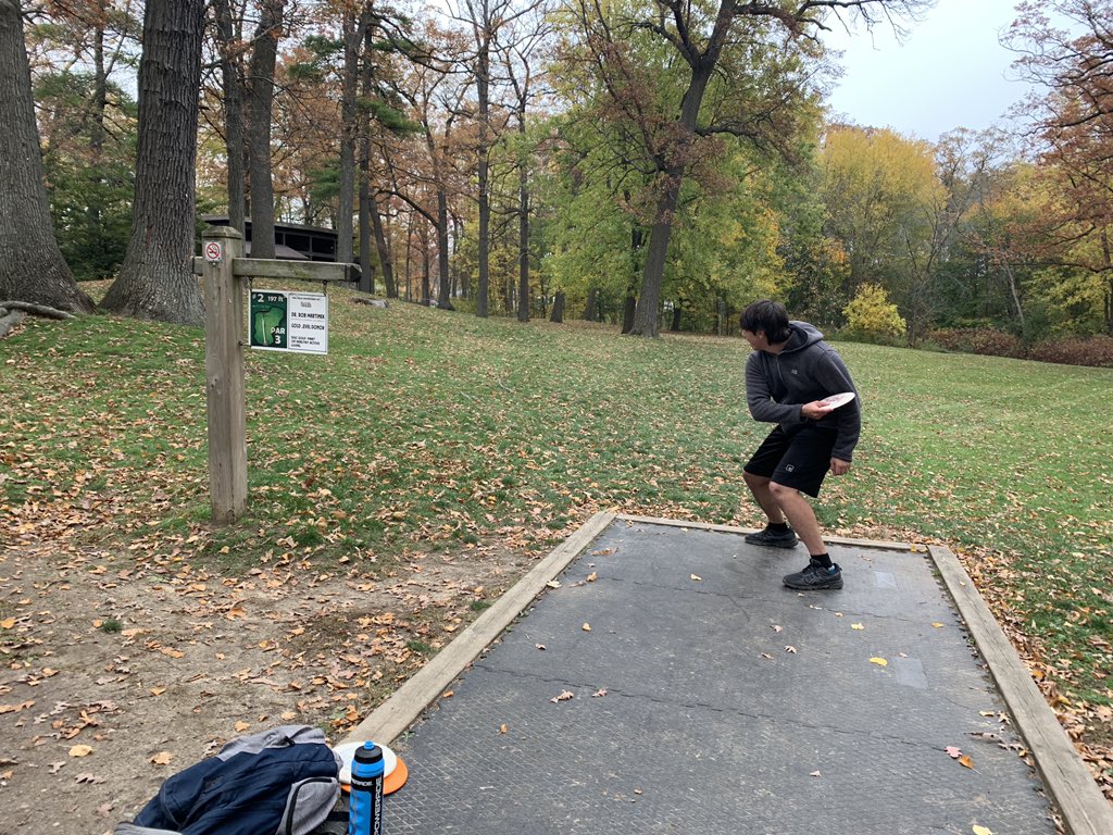 JeffDeProsperis's tweet photo. #Gr12s @SJCEagles enjoyed the #BikeRide to #MohawkPark to play #DiscGolf — thanks @CofBParksandRec for doing such a an amazing job of this course/park! https://t.co/365tUmnxDp