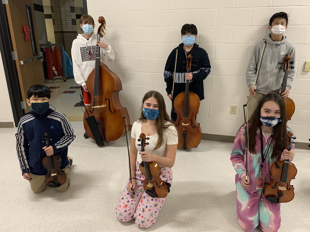 DowningMSOrch's tweet photo. Congrats to these awesome orch dorks for making a Region Orchestra! We’re so proud of you https://t.co/OWdCOOzoYw