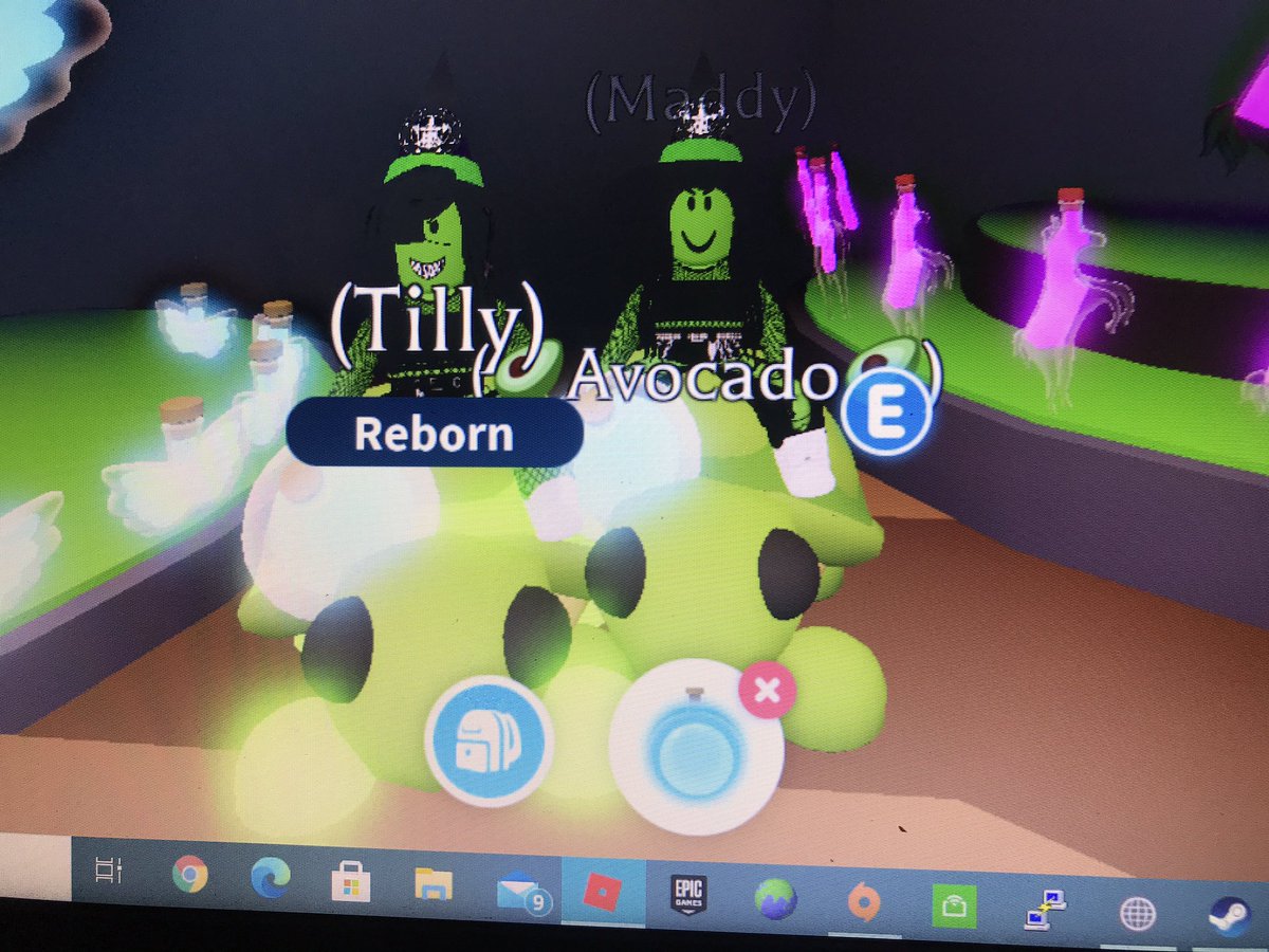 Wolfpup0017's tweet photo. #AMTrickOrTreat #AMTrickOrTreating my user is Wolfpup0017 and my besties user is MaybeCiara https://t.co/WY8lf3Tpod