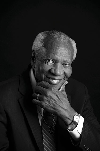 IowaCulture's tweet photo. #Nottobrag, but Iowa native Simon Estes has been inducted into the Opera Hall of Fame. He's one of just 10 inaugural members. BRAAAAAAAAAVO! https://t.co/U8WzYPHWuW @IowaArtsCouncil @ia_main @IAGovernor https://t.co/fJWf3xkrEx