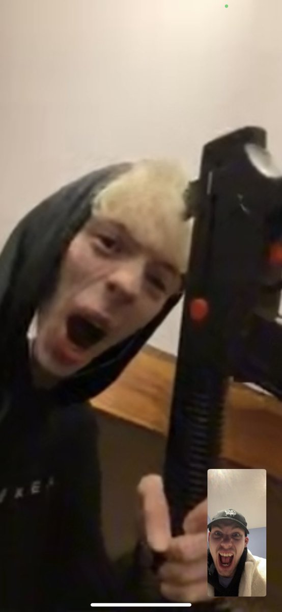 Sam (a thread) https://twitter.com/silverfox...