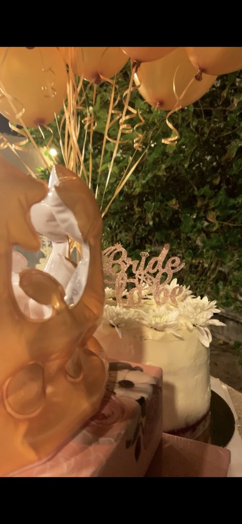 R7IIIM's tweet photo. If u have friends like them what u want more !
They makes me feel that I’m literally BRIDE 😂😭♥️♥️♥️♥️♥️
No word to explain how much that i’m so lucky to have them ♥️
And this word “ رحمة رضا " makes me different feeling 🥺💘
#bride_to_be https://t.co/iqeEdGyDGm