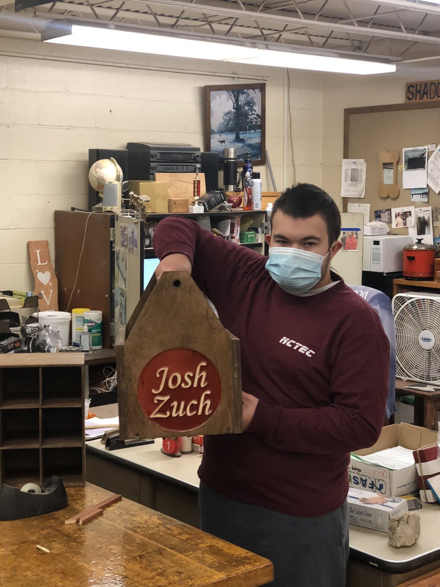 SSBindemann's tweet photo. Students use their creativity and ingenuity to solve problems and create solutions both personal and for other programs at our center. Awesome job! #engaged #careerandtechnicaleducation #NCTEC #ONBOCES https://t.co/lX7PnBYa8c