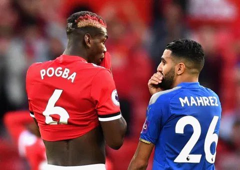 ebsk23's tweet photo. Bored so what’s your most “yer da” football opinion/pet peeve? Mine has to be when players cover their mouths while talking to players on the other team makes me wanna put my foot thru the tele https://t.co/755hodhHzA