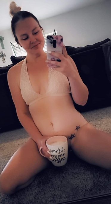 Come bend me over and treat me like a little slut. Retweet if you want me to move this cup. #slut #housewife<a href="/tag/sex"class="tags"><span>#sex</span></a><a href="/tag/butt"class="tags"><span>#butt</span></a><a href="/tag/panties"class="tags"><span>#panties</span></a><a href="/tag/kinky"class="tags"><span>#kinky</span></a><a href="/tag/ass"class="tags"><span>#ass</span></a><a href="/tag/housewife"class="tags"><span>#housewife</span></a><a href="/tag/milf"class="tags"><span>#milf</span></a>