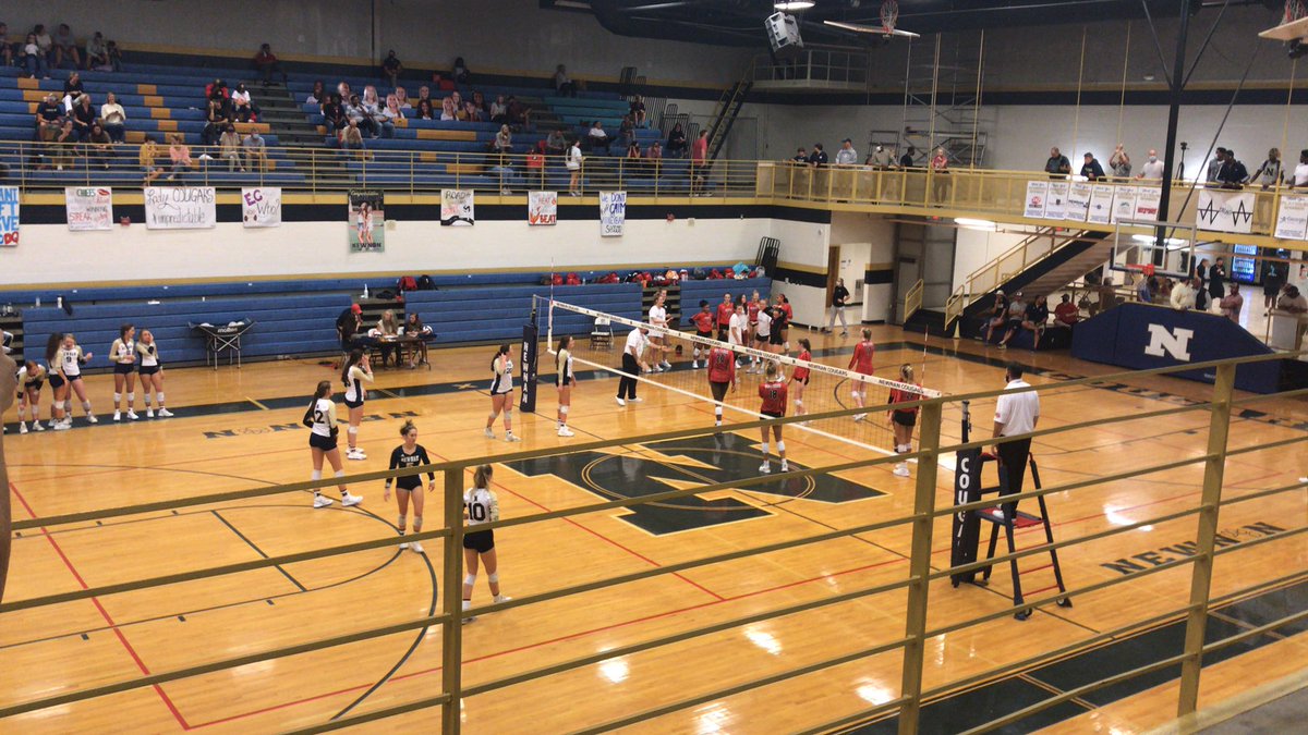 newnancbn's tweet photo. Pure excitement between two heavy weights in 7A volleyball. Newnan takes Game 1 31-29 @NewnanAthletics @NewnanATMed @CowetaScore @NTHSports https://t.co/4VTCmH6PB1