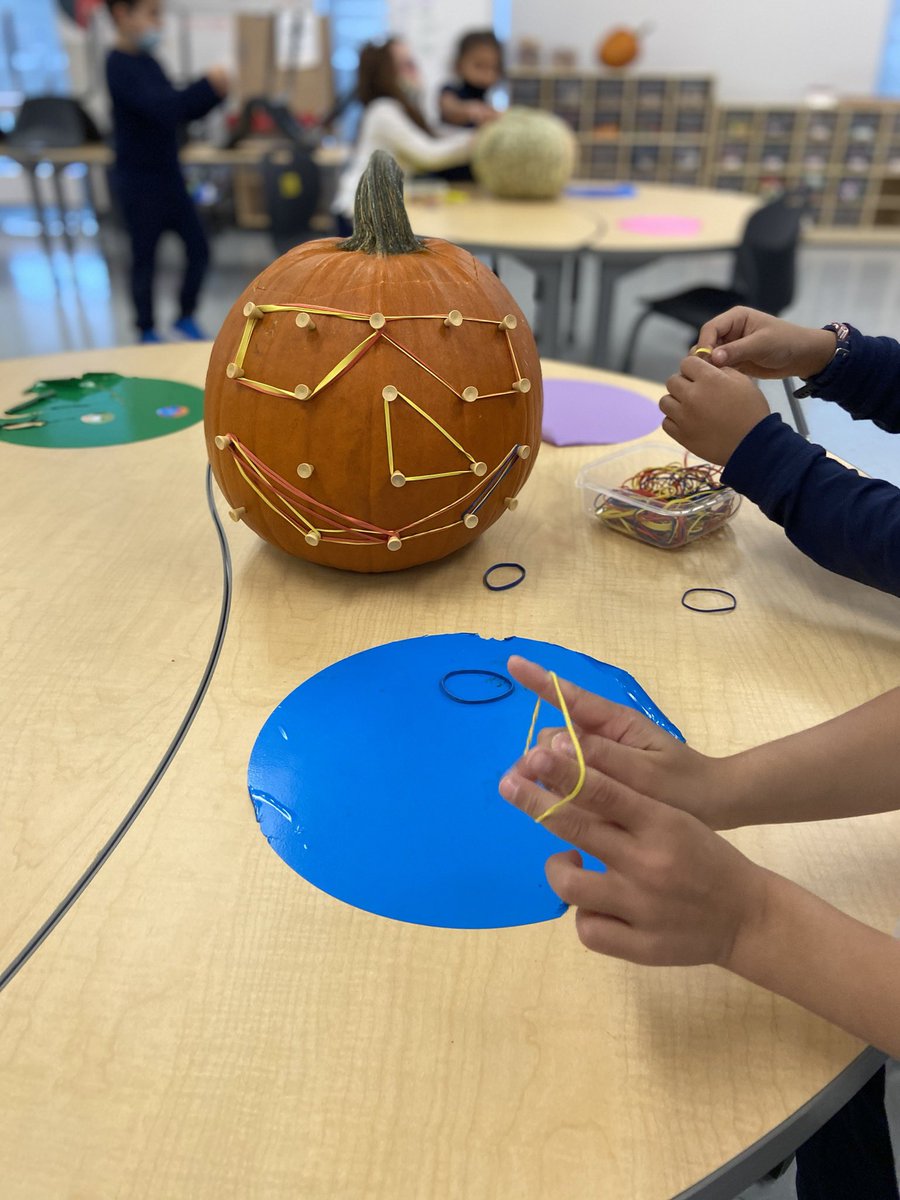 chellymil's tweet image. Jack o lanterns are a thing of the past! Say hello to geoboard pumpkins! Thanks so much for the idea @sara__withtheh!
