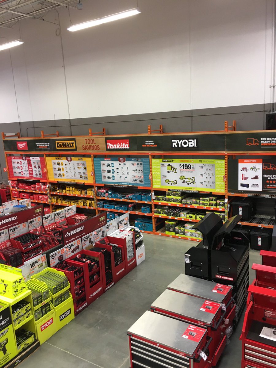 HdeshazoHeidi's tweet photo. My Team and I at 875 Inverness pulled it off, Gift Center 100% Completed , Thank you for the hard work 😓 https://t.co/P9nIrRlFBF