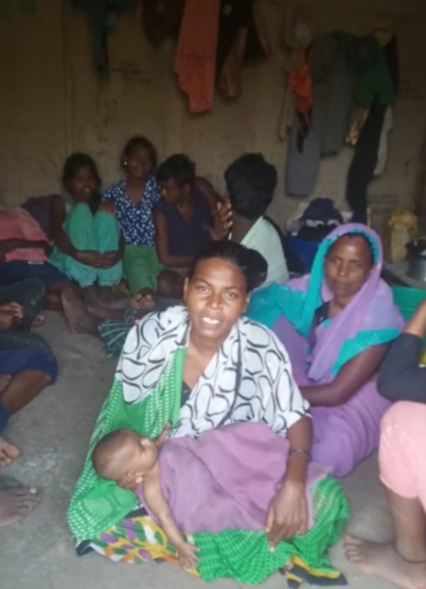 rebellionrinku's tweet photo. There r 16 bonded  labourers who worked in a sugarcane mill(Ultima agrogenics) Vill-padvi,dod Dist pune, maharastra &amp; their wages is pending.all r being threatened &amp; forced to work . Want to go home (chatistigargh). Kindly help @PublicBolti @EndBondedLabour @IndiaMigrant https://t.co/prtcgSKU4z