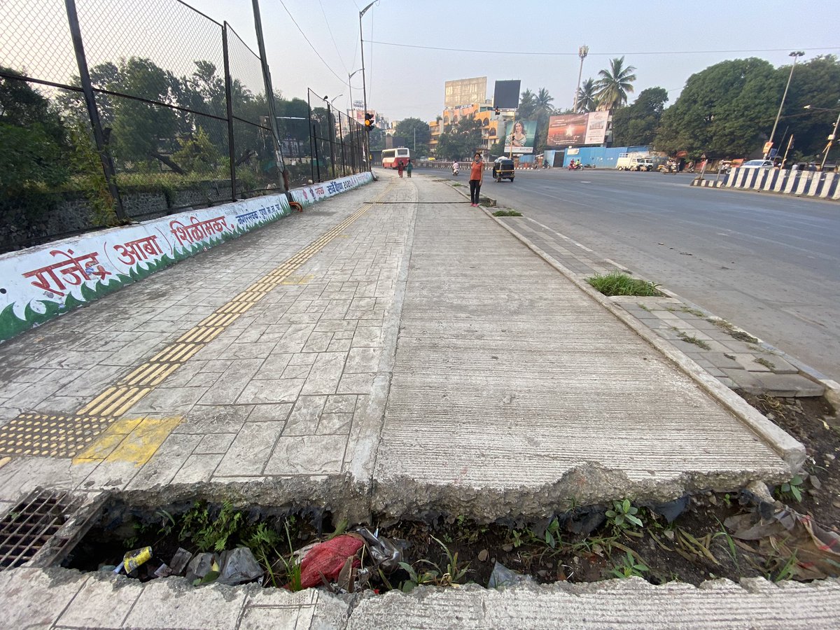 KetanNanal's tweet photo. #Urbanstreetguideline #PMCCARE #SmartCityChat @ Padmavati #Cityengineer quickfix rainwater https://t.co/vARhNCfiNB