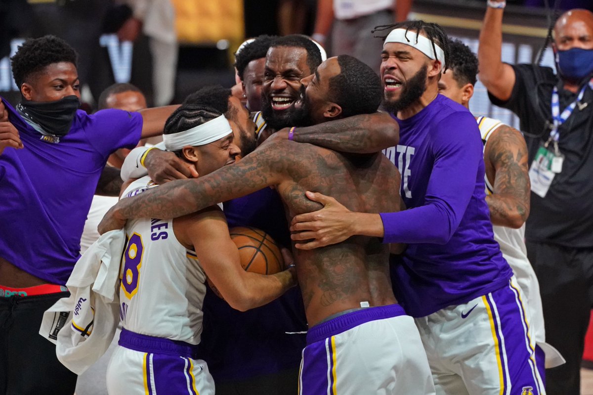 ComplexSports's tweet photo. Dodgers in 6.
Lakers in 6. 

LA takeover. 🏆🏆 https://t.co/wrjRnVGmid
