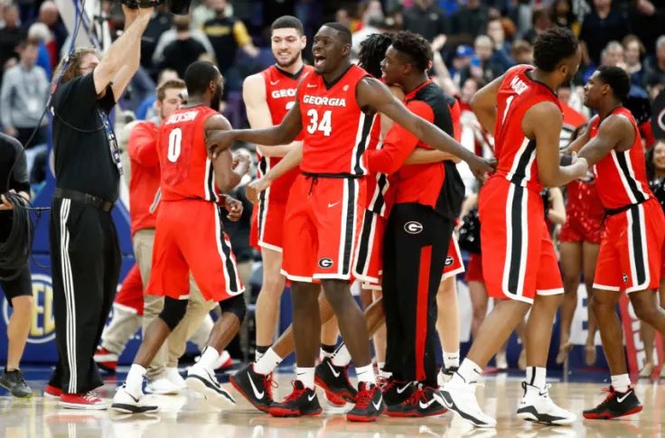 thejaycewaters's tweet photo. blessed to receive my 31st offer from The University of Georgia!! https://t.co/U4xNH3I2UB