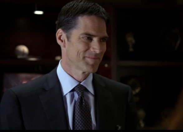 hotchner_ssa's tweet image. — 𝓢𝓲𝓽  𝓭𝓸𝔀𝓷 𝓪𝓷𝓭 𝓼𝓱𝓾𝓽 𝓾𝓹. 

         SSA Aaron “Hotch” Hotchner.           
         BAU chief - profiler.

More info below.
RT/Like?