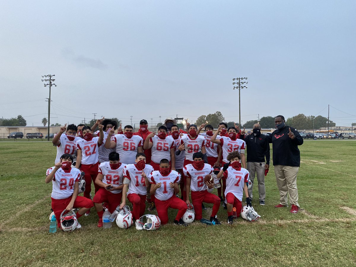 BrickAPVanGils's tweet photo. Congratulations Hambrick Hawks football. Last game of the season, rain or shine we came for the win! @HambrickMS_AISD @AldineAthletics https://t.co/fZFJe6Sg1U