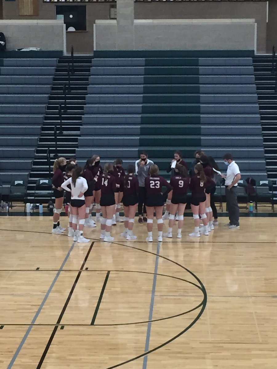 tkwapnioski's tweet photo. The @DiscovererWay VB wins Set 2 and ties it up with one set apiece. #Together #4EachOther #DiscovererStrong https://t.co/nkiXp8IAM2