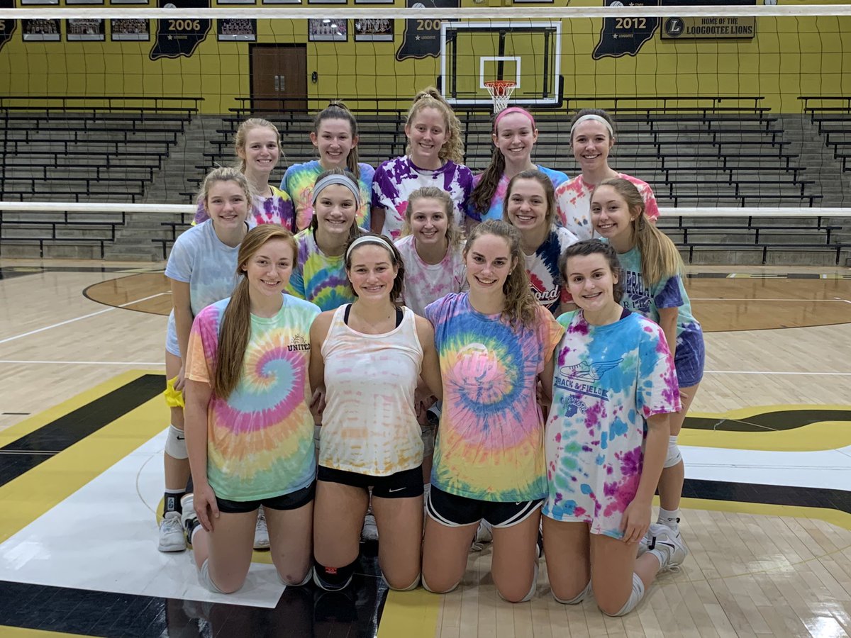 LoogooteeVball's tweet photo. Thank you to the parents for the team meal tonight, as well as alumni Chelsey Strange & Molly Johnson for coming in to speak! #TieDyeTuesday #SemiStateWeek https://t.co/AkmgfEU3F5