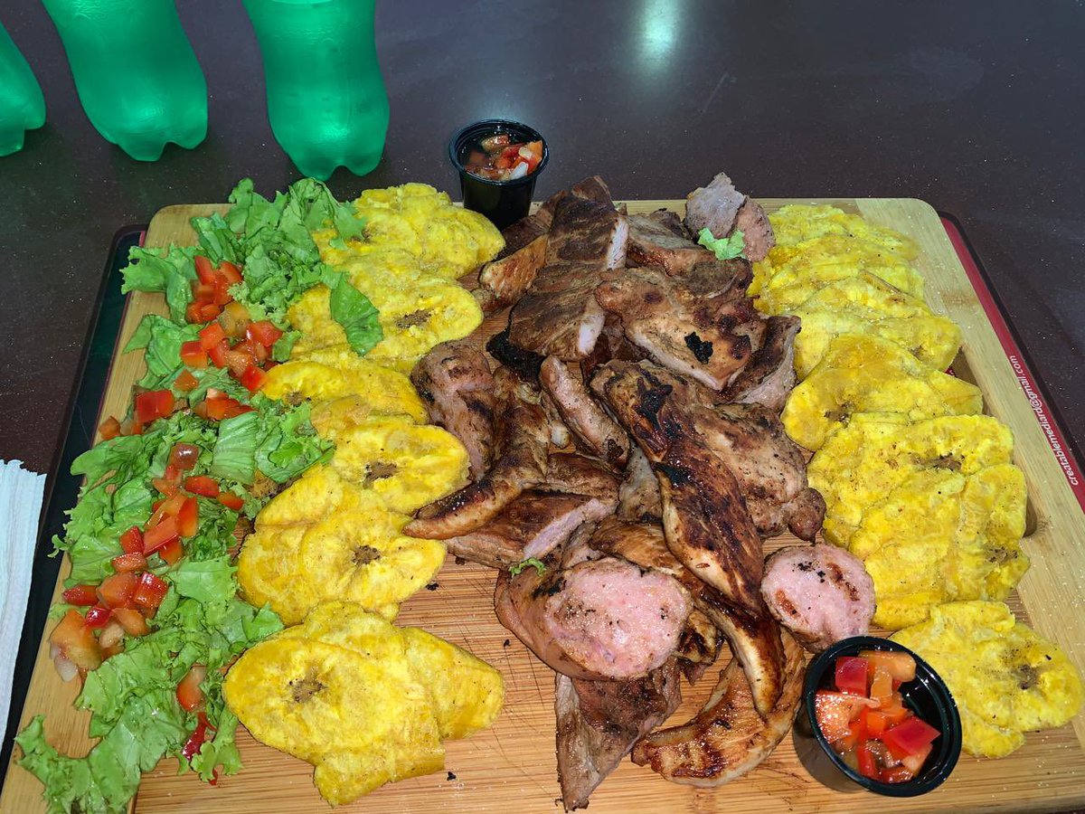 dr_yane's tweet photo. El que disfruta la vida, disfruta de lo mejor y nada mejor que una carnita a la parrilla, buen provecho amigos.... https://t.co/y9Nm0xd0SD