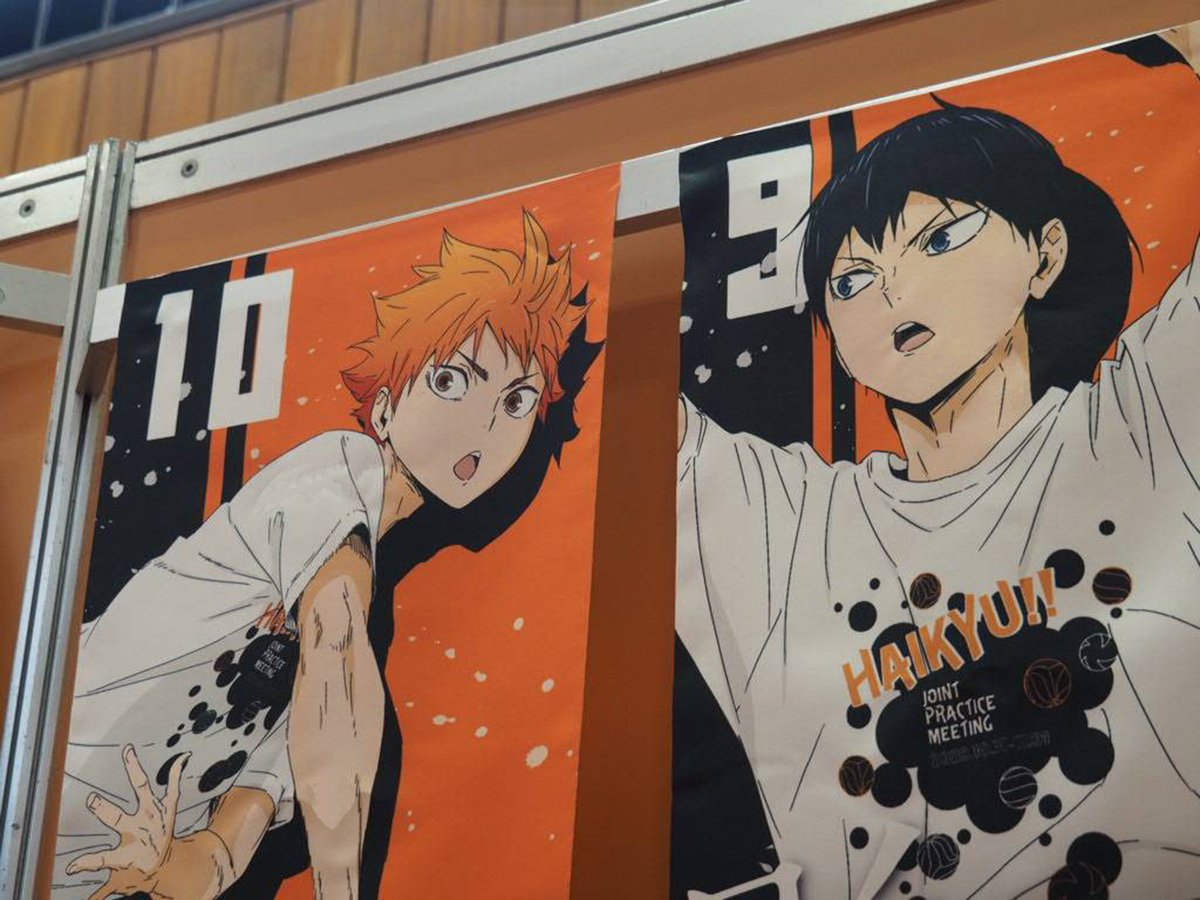 ハイキュー 合同練習会 Jump Shop ハイキュー 合同練習会 商品情報 330 660mmサイズの布製ポスターが発売 描き下ろしイラストを使用した美麗な仕上がり 部屋に飾れば そこはまさに体育館会場 一緒にキャラクターを応援しちゃおう 1 000円 ハイキュー 合同練習会 Jump Shop ハイキュー 合同練習会 商品情報 330 660mmサイズの布製ポスターが発売 描き下ろしイラストを使用した美麗な仕上がり 部屋に飾れば そこはまさに体育館会場 一緒にキャラクターを応援しちゃおう 1 000円