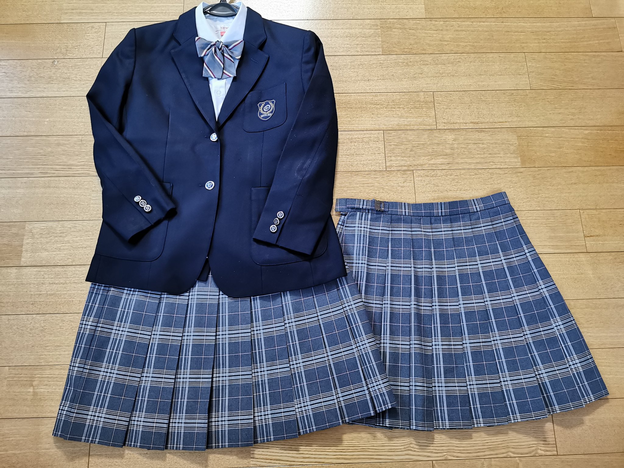 制服買取 買い取り 専門店デジタルウェブ Twitterissa 群馬県立大間々高校の制服セットを買い取らせて頂きました スカートはピンクのラインが入るチェック リボンはシルバーのストライプです デジタルウェブへお売り頂きありがとうございました
