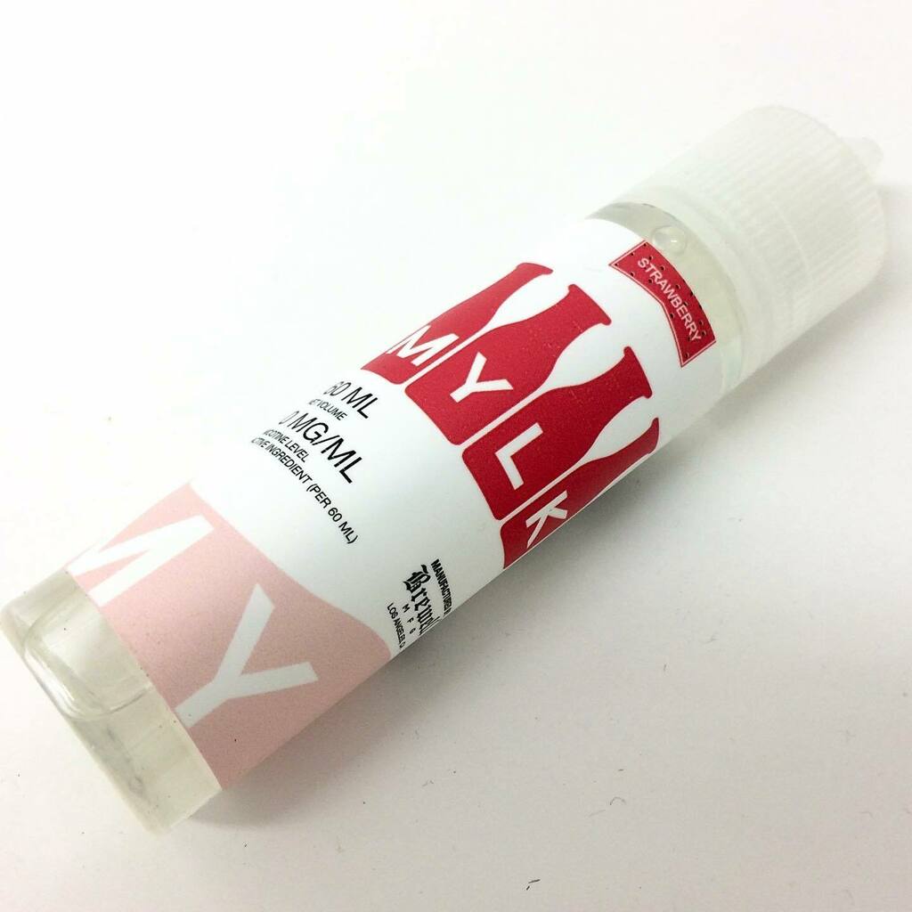 Ignition_vape's tweet photo. #MYLK 
#BrewellMFG
#STRABERRYMILK

ストロベリーミルク味

#vape #vapes #vapers #vapejapan #eliquid #ejuice #ベイプ #電子タバコ #電子たばこ #電子タバコリキッド #電子タバコ専門店 #vapeshop #vapeリキッド #Ignition #イグニション https://t.co/nv8pMCbDVF https://t.co/g1boF7VSuu