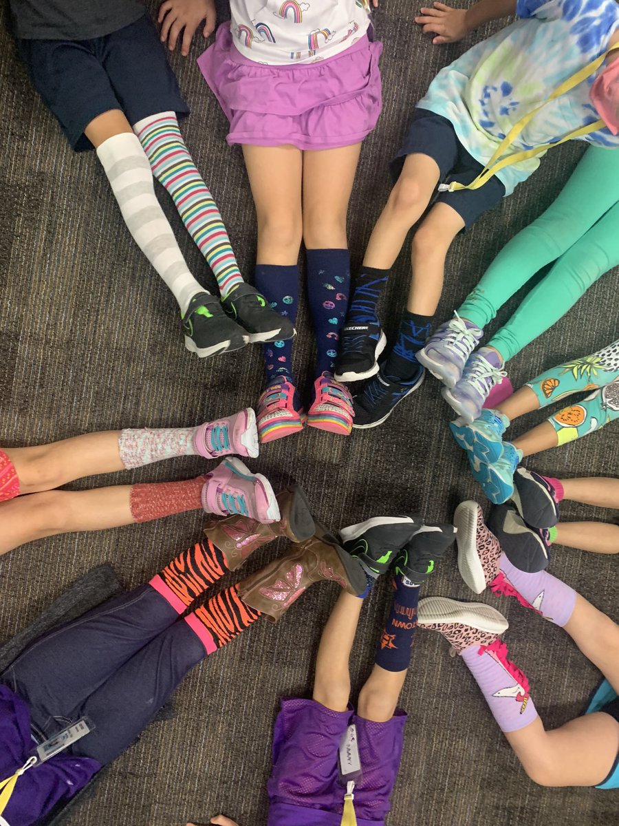 MrsMay_Warner's tweet photo. Silly socks with my silly crew! We are having so much fun with Red Ribbon Week @WarnerCFISD https://t.co/9MClwEFEjt