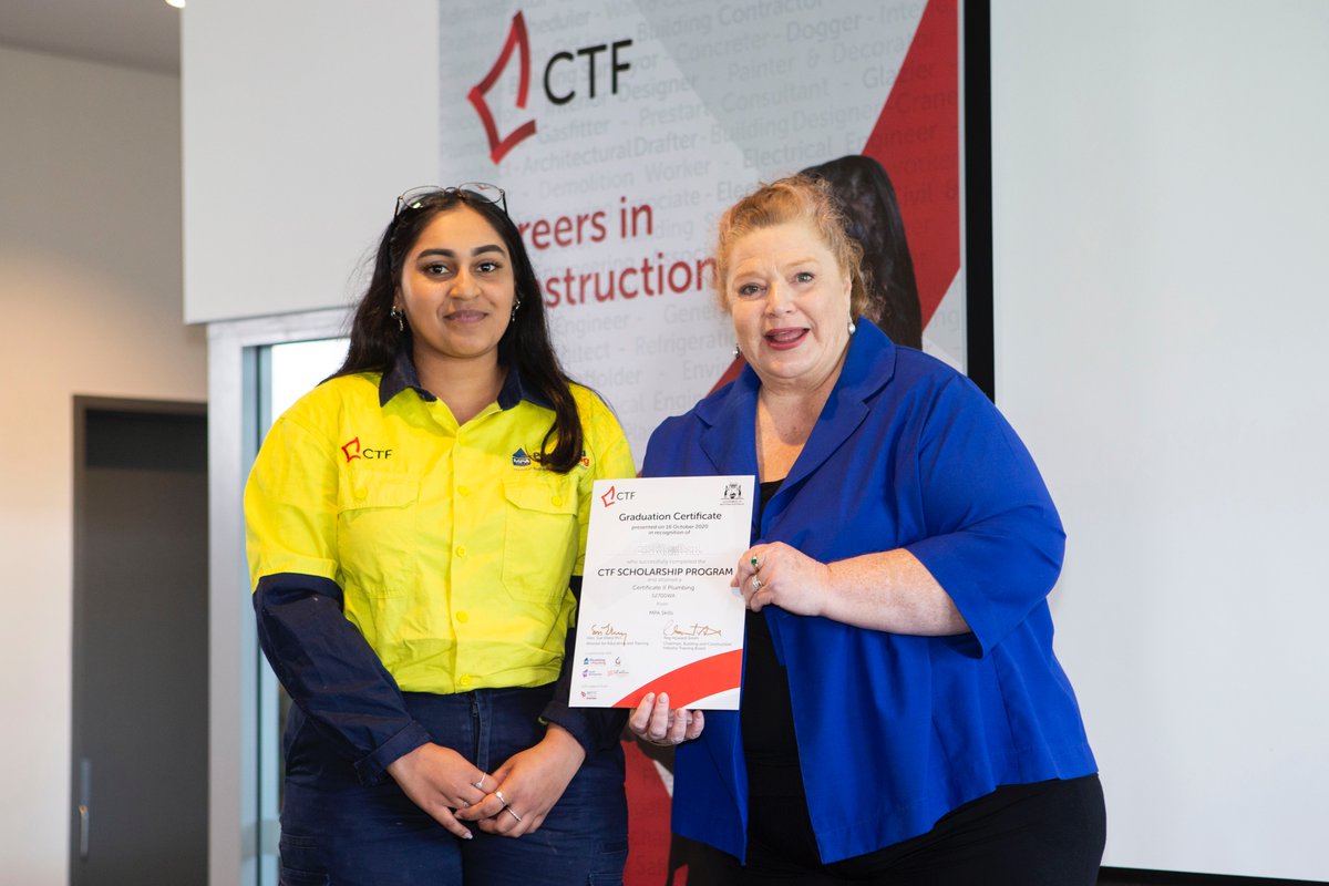 Congratulations to our CTF Scholarship Graduate being presented her certificate by the Hon Minster for Education. Real world job skills and breaking down barriers for women is part of our Careers Hub achievements for our students this year. This traineeship was for Plumbing.