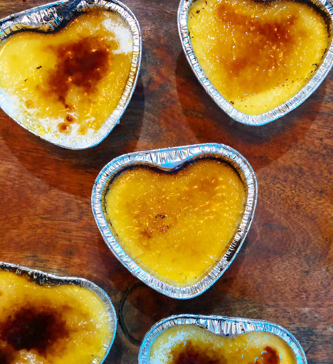 chefbellamari's tweet photo. Fill your life with sweet moment!
❤️
@#cremebrulee #sweet #creamy #chefbellaph https://t.co/ig34UEaGnY