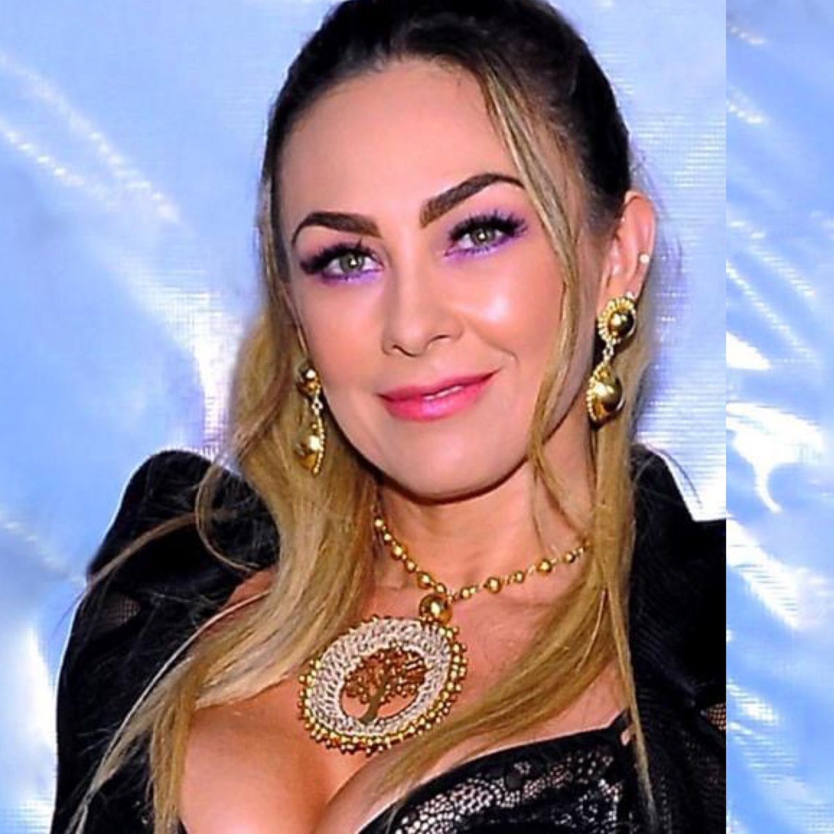 Ramon99999Ramon's tweet photo. ARACELY ARÁMBULA HERMOSA https://t.co/u7Vkt8hwmx