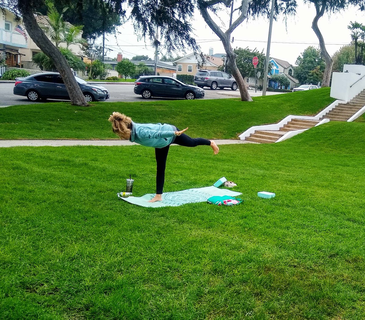 Prenatal #Yoga students build strength &amp;  balance in #pregnancy. Join us in El Segundo on Wednesdays at 11:30 a.m.
$25 For info:c. 424.259.0429
happybabyla.com