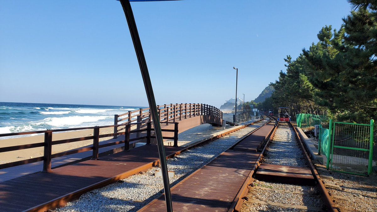 jsoceandrive's tweet photo. #Railbiking https://t.co/SOZomcwTlI