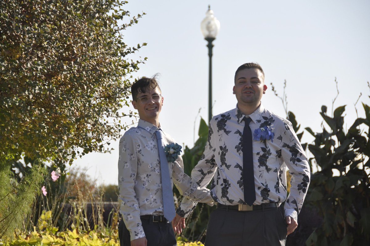 Haines_Tanner's tweet photo. I don’t use Instagram anymore so Twitter is the perfect place to post these! Beautiful day + beautiful guys = a gay wedding https://t.co/0ZR51WqQtZ