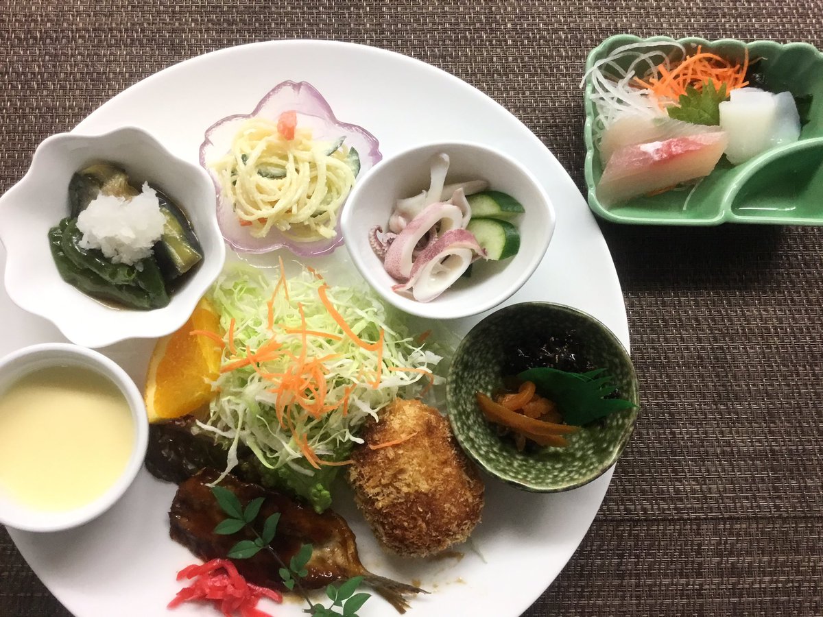 あじろや Ar Twitter 本日のサービス定食 あじろや あじろや Ar Twitter 本日のサービス定食 あじろや