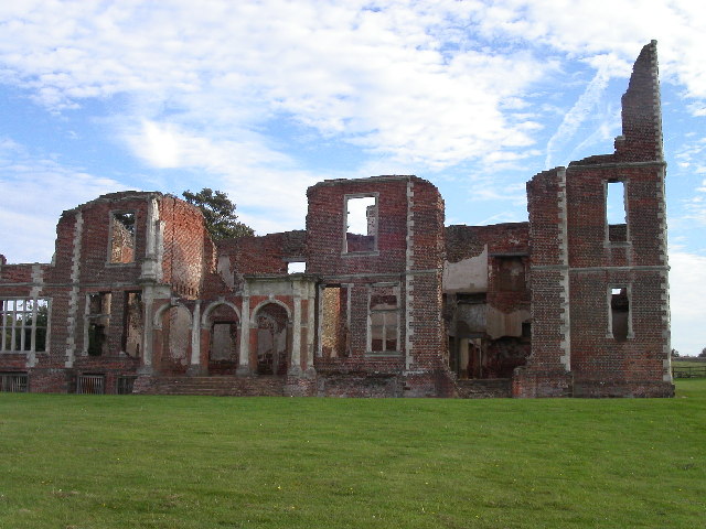 Round 2, Bracket B!Houghton House vs Bodiam CastleEvery owner of Houghton has died an untimely or unusual death, except for the guy who dismantled it, who lived a full life but died without a legitimate heir.