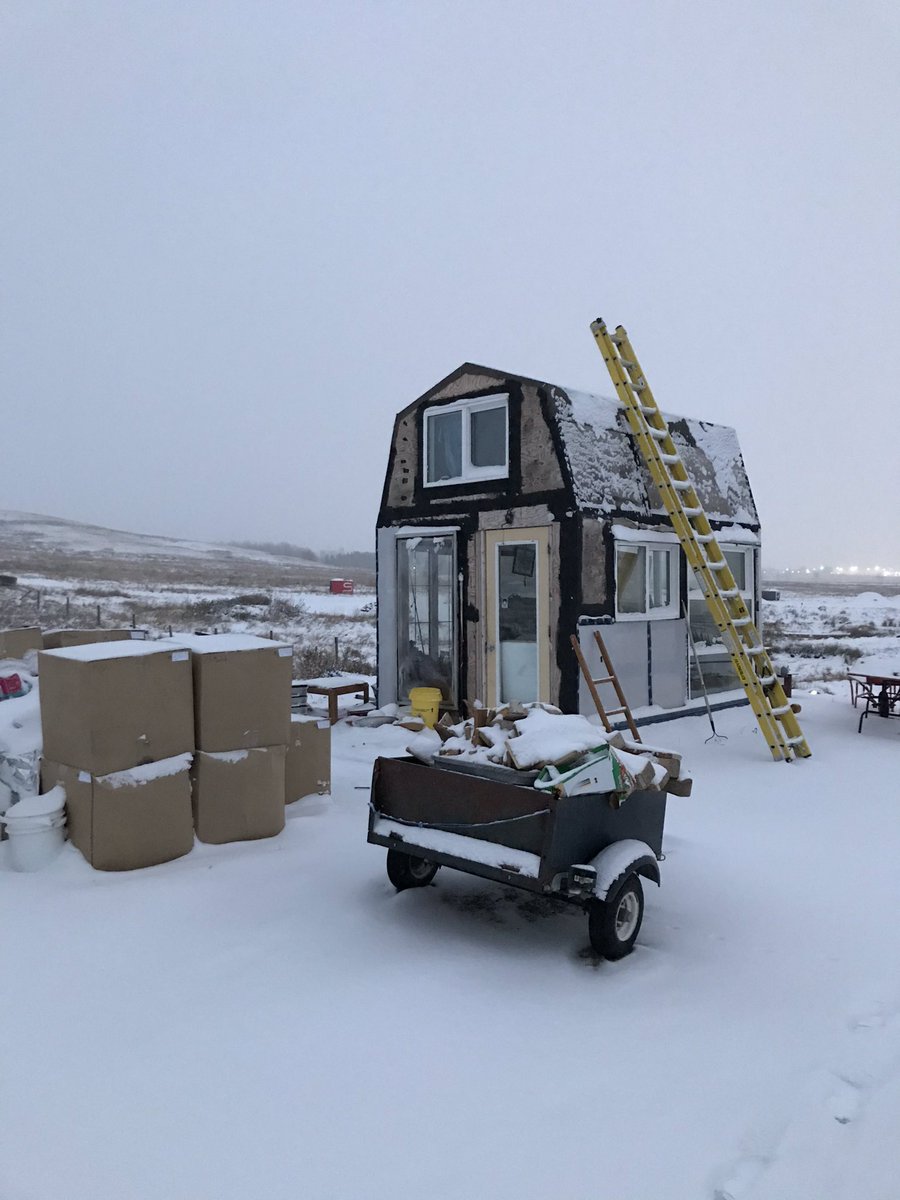 PaulyHughes's tweet photo. @cbcasithappens

Microhomes for the homeless. Built for under $500. Fully insulated with smoke detectors. 108sf. 

#cdnpoli @justintrudeau @homes1st https://t.co/hwLRz1jaAj