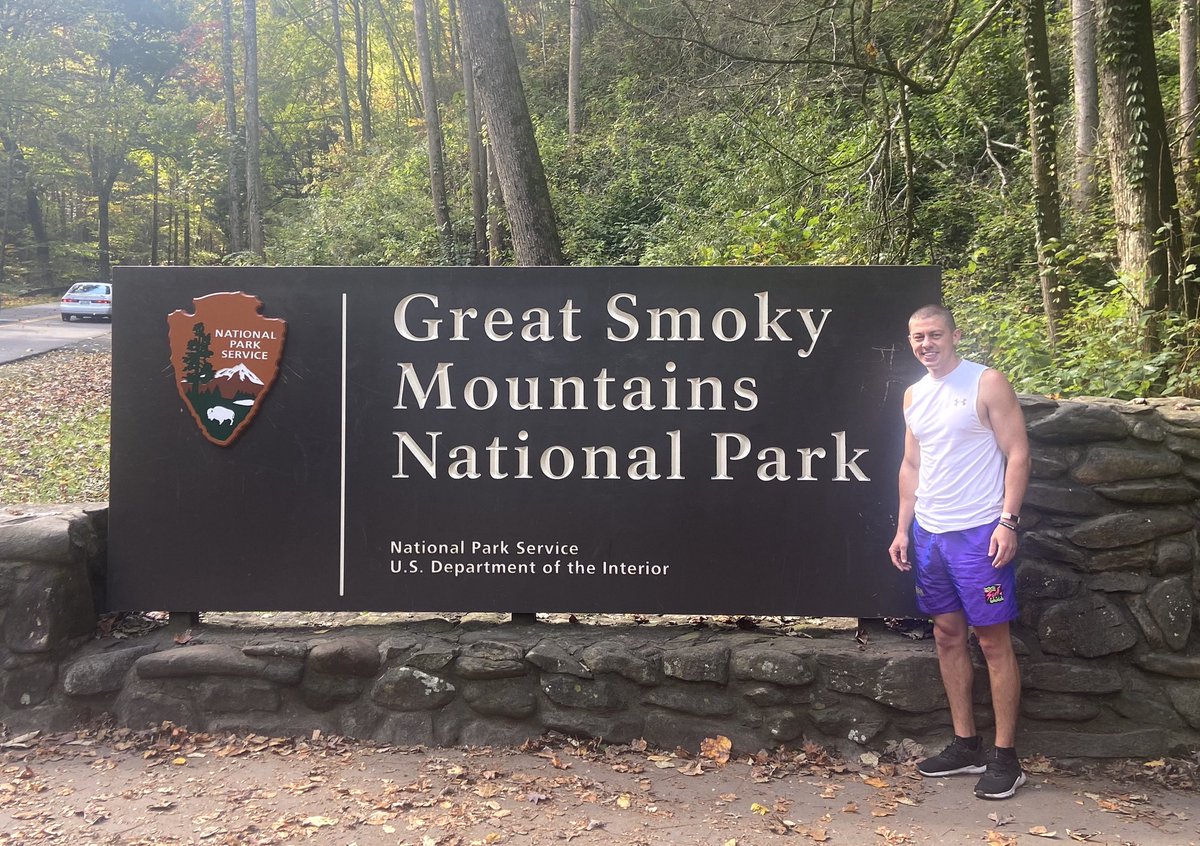 BrettConrads's tweet photo. Explorin’ Chimney Tops ⛰ https://t.co/8lFqp78wkh