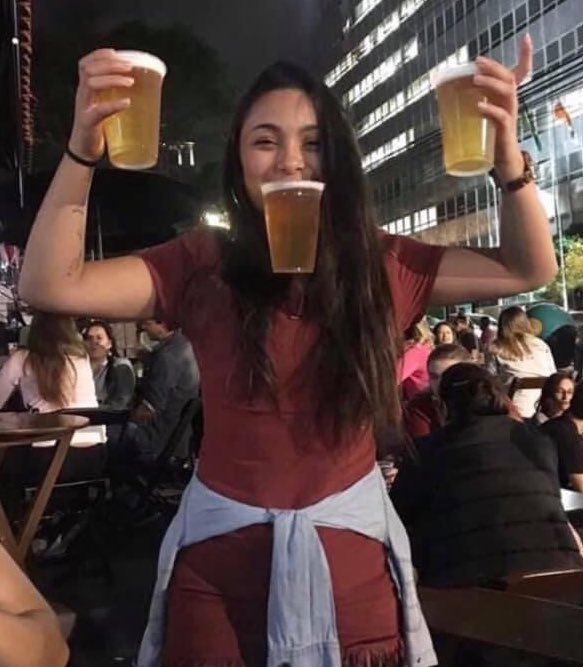 Suegra: ojalá que mi nuera le ayude a mi hijo a dejar la cerveza
Yo: