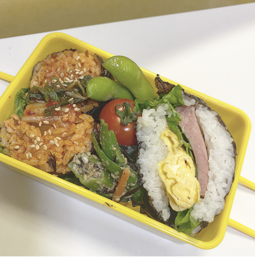 isfnet_official's tweet photo. 【おにぎりアクションに参加！】
この1投稿が5食分の給食となり、貧困地域に暮らす子どもたちにプレゼントできるこの取り組み。

当社の社員も、お昼ご飯を食べて参加しました(^O^)／

おいしそうなおにぎり…！#OnigiriAction

詳細はこちら！
https://t.co/0nsA530Guu https://t.co/9dxUIBBQdy
