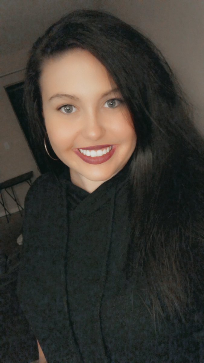 kahli_white's tweet photo. Update: I dyed my hair 😅 https://t.co/dkCUiRNpqY