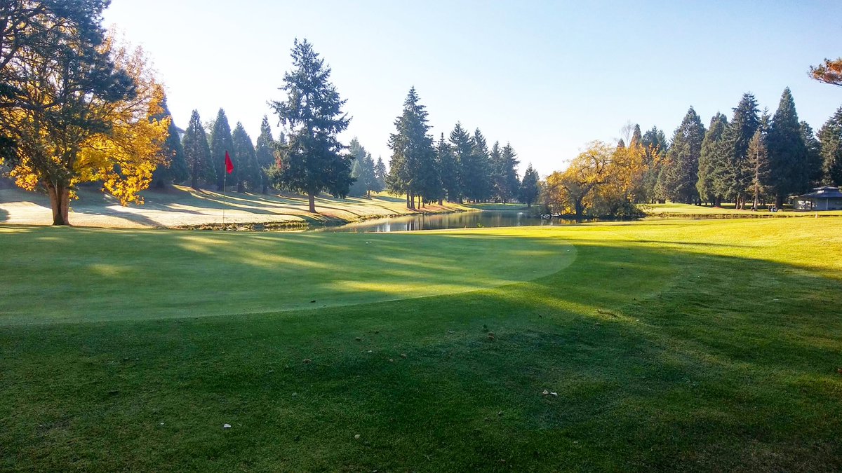 Our annual Ball Buster is back on Saturday, November 28! Grab your favorite golfing buddy and sign up for our two-man best ball, Ball Buster at the link in our bio! ⛳️ #Tacoma #Golf #GolfTournament https://t.co/hJ6kLiJmi9