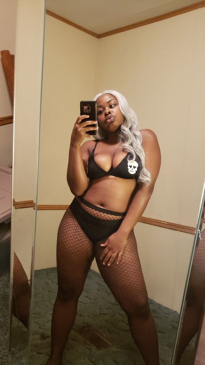 New spooky photoshoot available on #onlyfans 👻👻🥰🤗 #bodyhairmovement #bodyhairdontcare #hairygirls #spookyseason #blackgirlcosplay 

onlyfans.com/bodyhairsempai