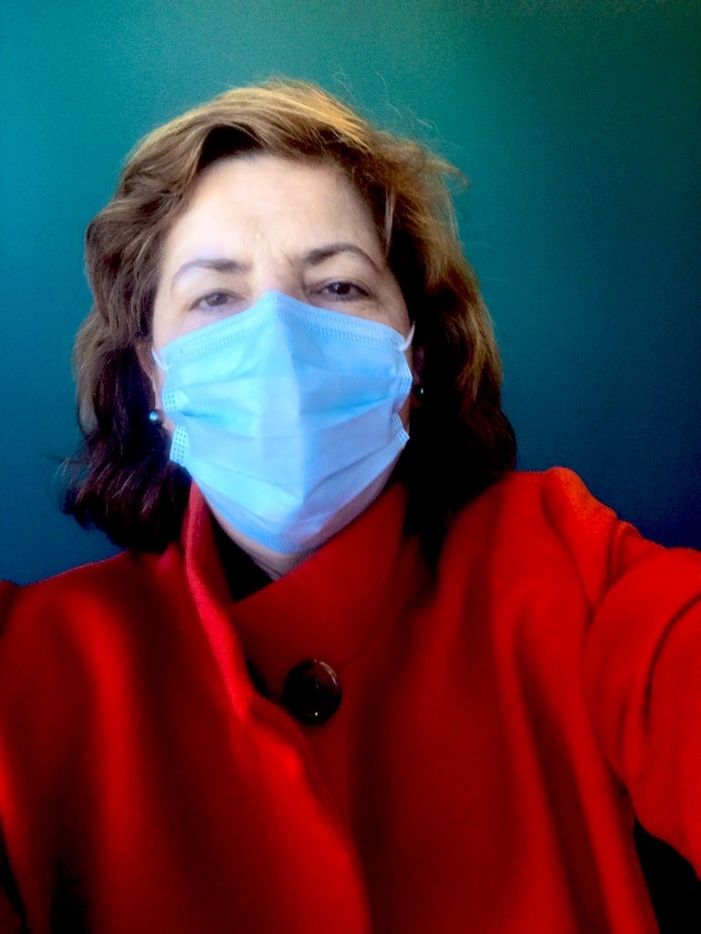 AnastasiaSMihai's tweet photo. @ErinMichos @Kfarooqi @iamritu @DrJenniferCo_Vu @mmamas1973 Thank you @Kfarooqi & with you & everyone who #WearsAMask😷
I #MaskUp since I believe the #Science & wish to keep my family protected. I am also #Grateful that our health system also mandates #MaskUp for all who visit🙏
#OneFamily #WeAreInThisTogether #MasksSaveLives https://t.co/wQQ8MRsXu8